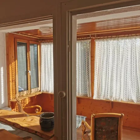 Adam Im Haus Heidi * ヘーヘンシュヴァント